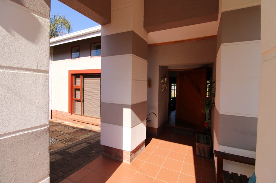 3 Bedroom Property for Sale in Heuwelsig Free State